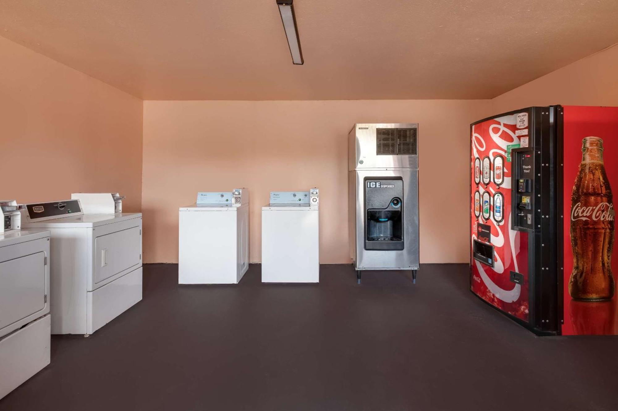 Rodeway Inn & Suites East نيو أورلينز المظهر الخارجي الصورة