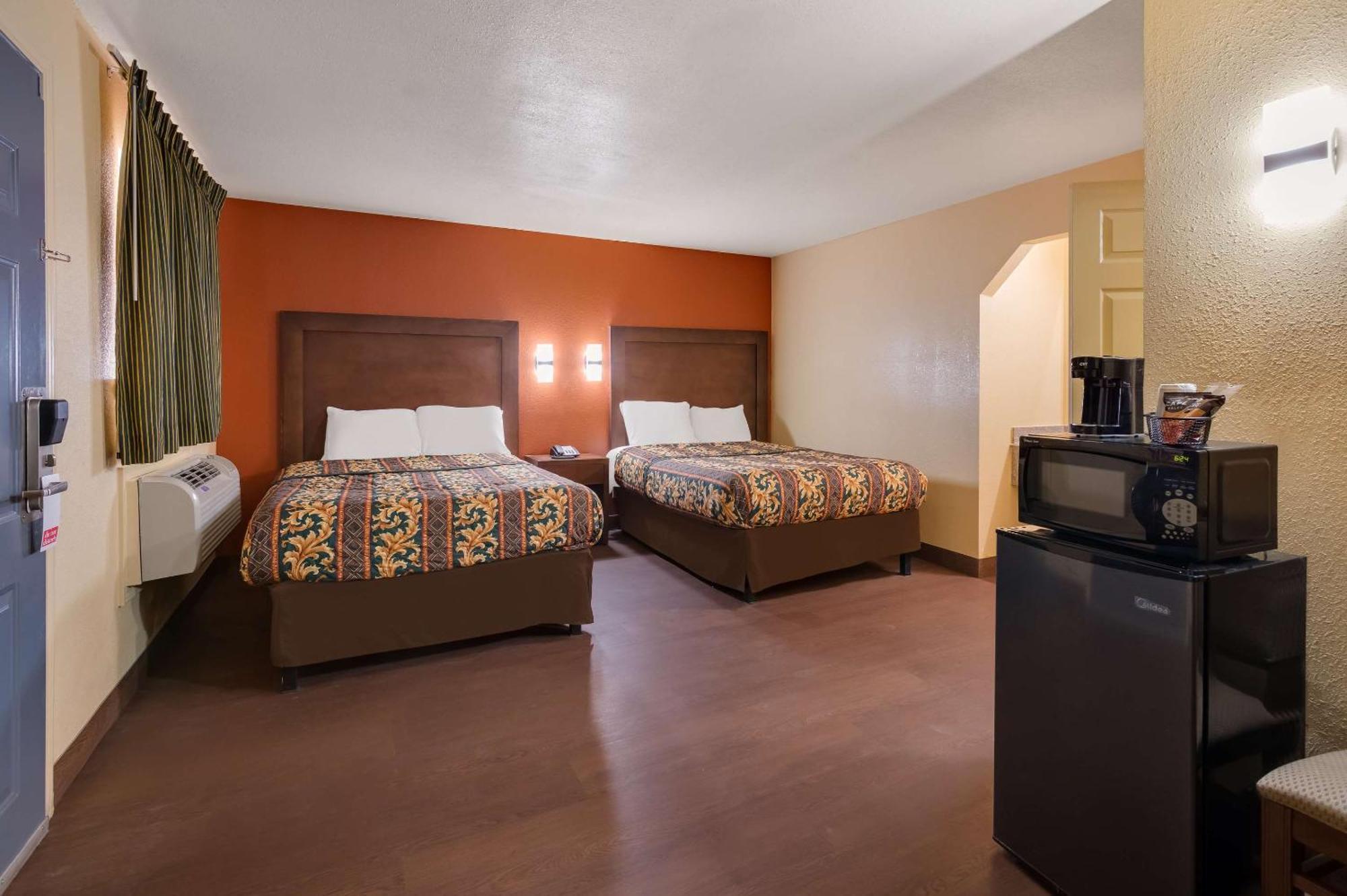 Rodeway Inn & Suites East نيو أورلينز المظهر الخارجي الصورة